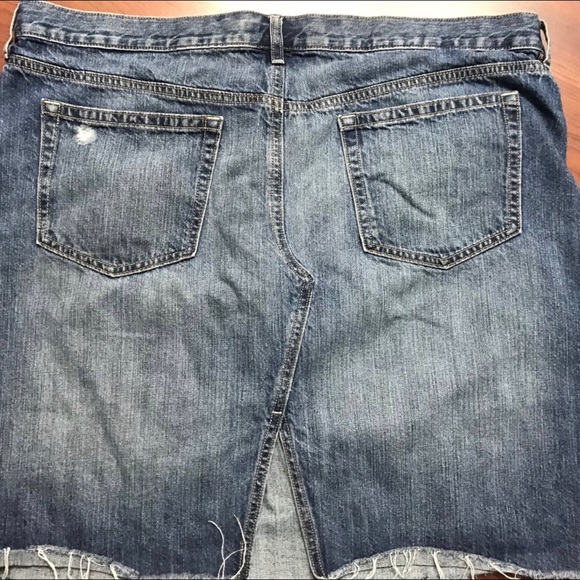 Denim Skirt from Old Navy. Deconstructed style. - Picture 4 of 4